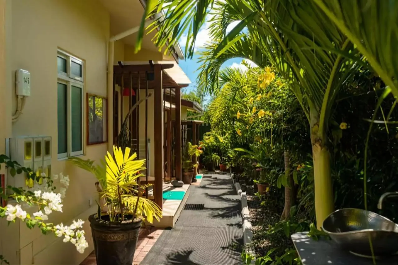 Lägenhet Milles Montagnes Residence Anse Royale