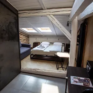 https://vysoka-khata-4.hotelslviv.net
