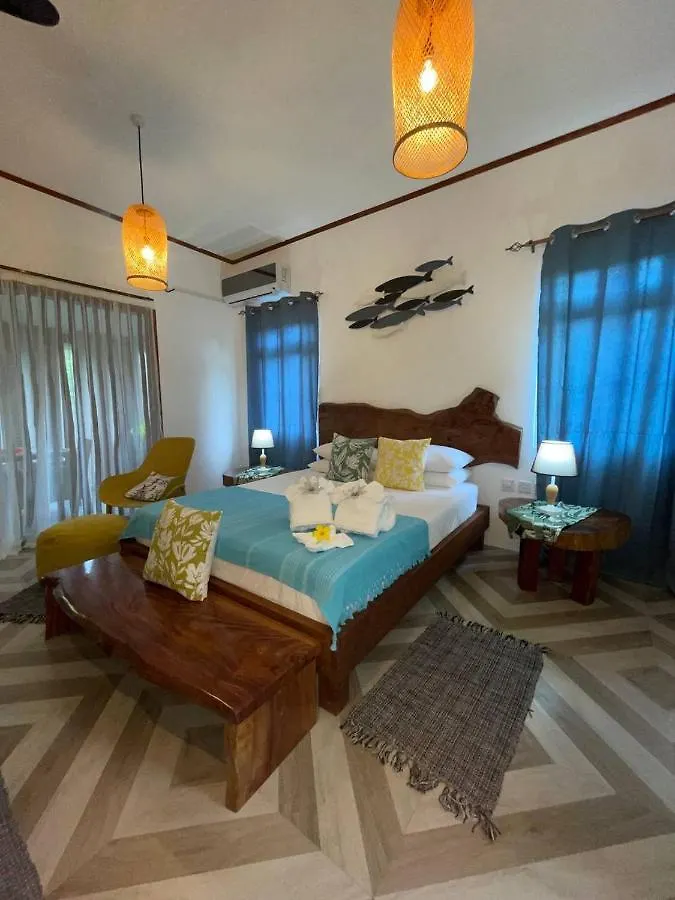 Appartement Milles Montagnes Residence Anse Royale