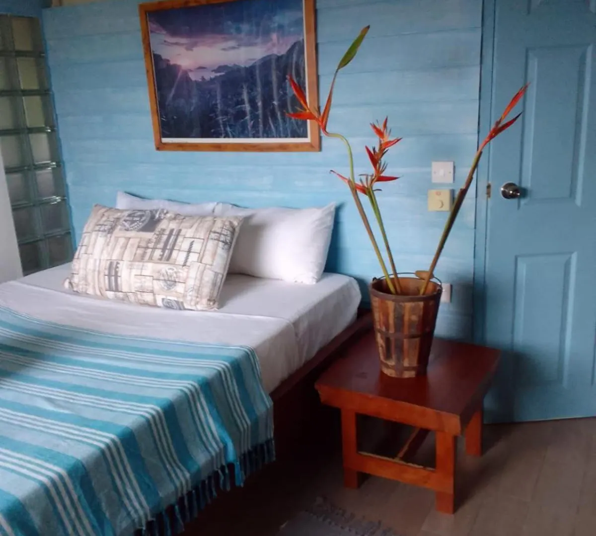Milles Montagnes Residence Anse Royale Seychelles